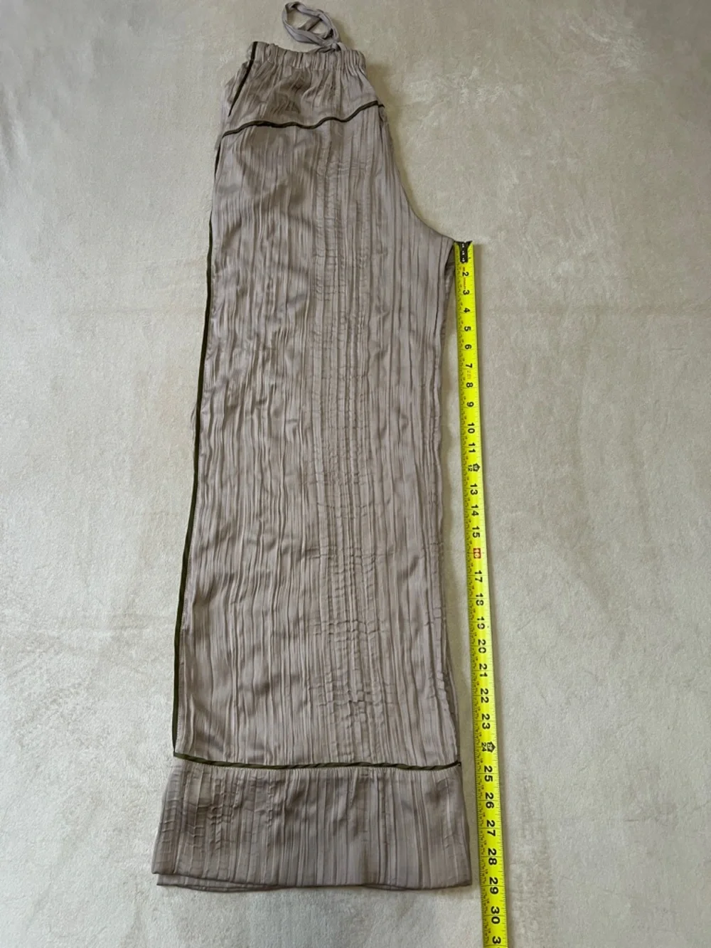 Free People All Out Satin Pants. Women’s Size XS